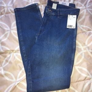 Skinny high waisted jeans